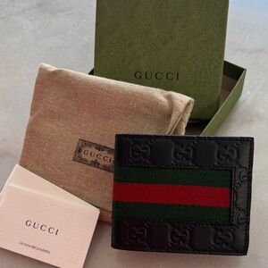 Gucci Black Wallet with Green and Red Stripe